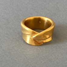 Load image into Gallery viewer, Folded ring 2 size 7 US
