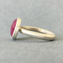 Load image into Gallery viewer, Large pink sapphire ring
