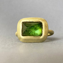 Load image into Gallery viewer, Green tourmaline ring
