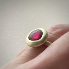 Load image into Gallery viewer, Fuschia Tourmaline Ring
