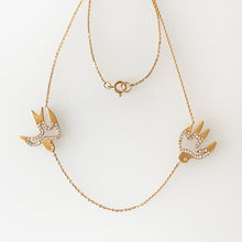 Cargar imagen en el visor de la galería, Love Birds necklace
